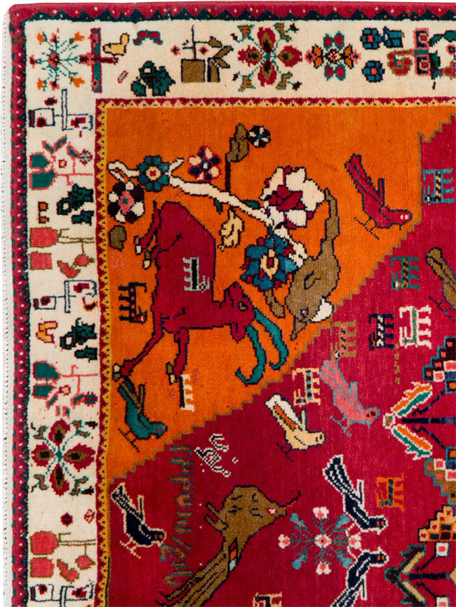 Vintage Persian Gabbeh Pictorial Accent Rug, No.29154 - Galerie Shabab