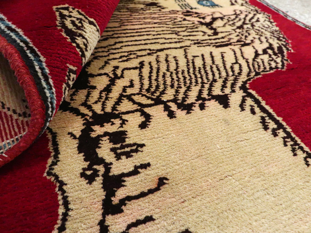 Vintage Persian Pictorial Gabbeh Throw Rug, No.29155 - Galerie Shabab