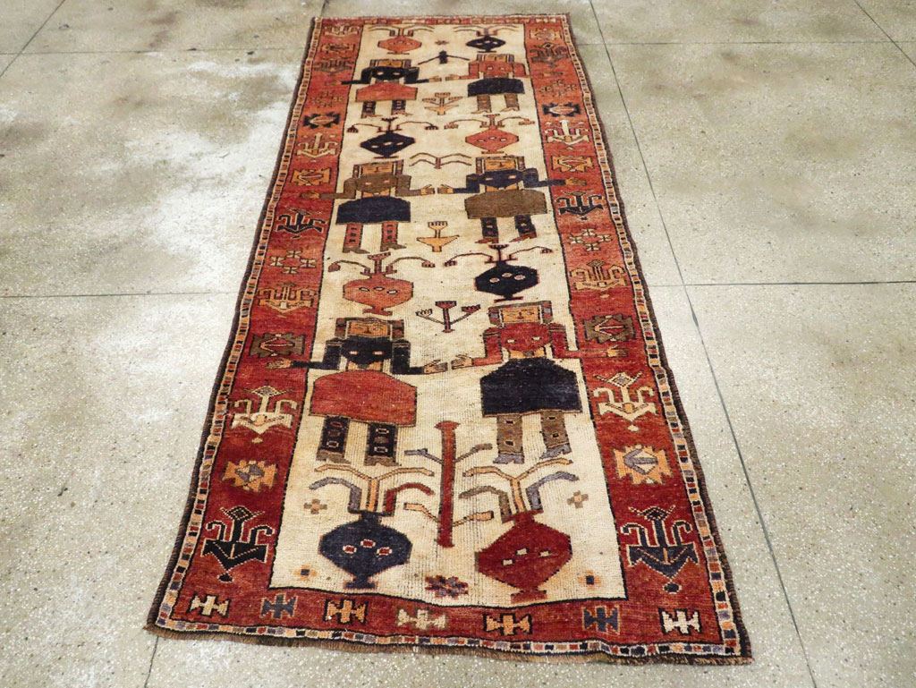 Vintage Persian Bakhtiari Pictorial Rug, No.29169 - Galerie Shabab