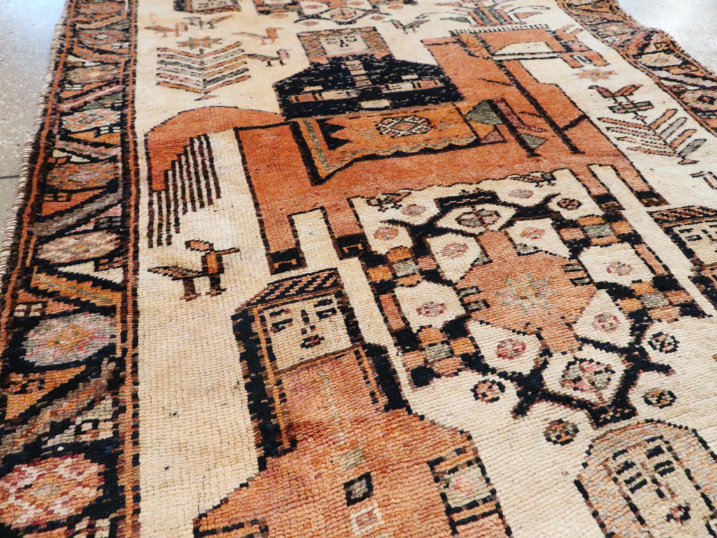 Vintage Persian Bakhtiari Pictorial Rug, No.29171 - Galerie Shabab