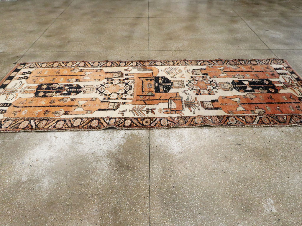 Vintage Persian Bakhtiari Pictorial Rug, No.29171 - Galerie Shabab