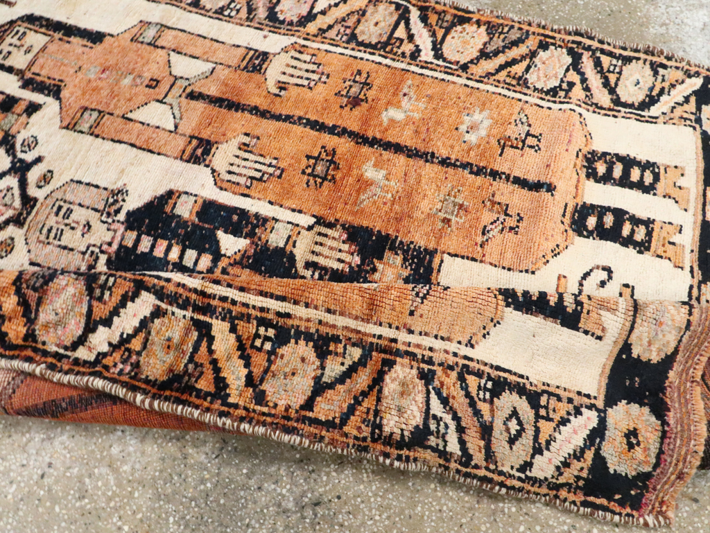 Vintage Persian Bakhtiari Pictorial Rug, No.29171 - Galerie Shabab