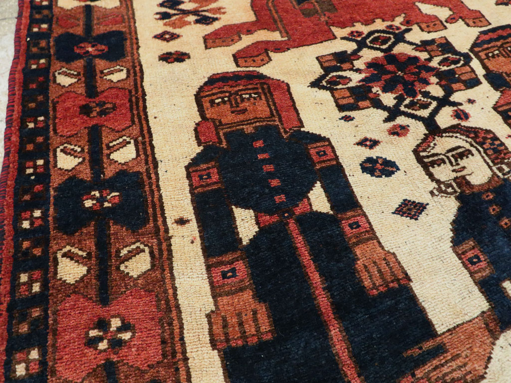 Vintage Persian Bakhtiari Pictorial Rug, No.29172 - Galerie Shabab