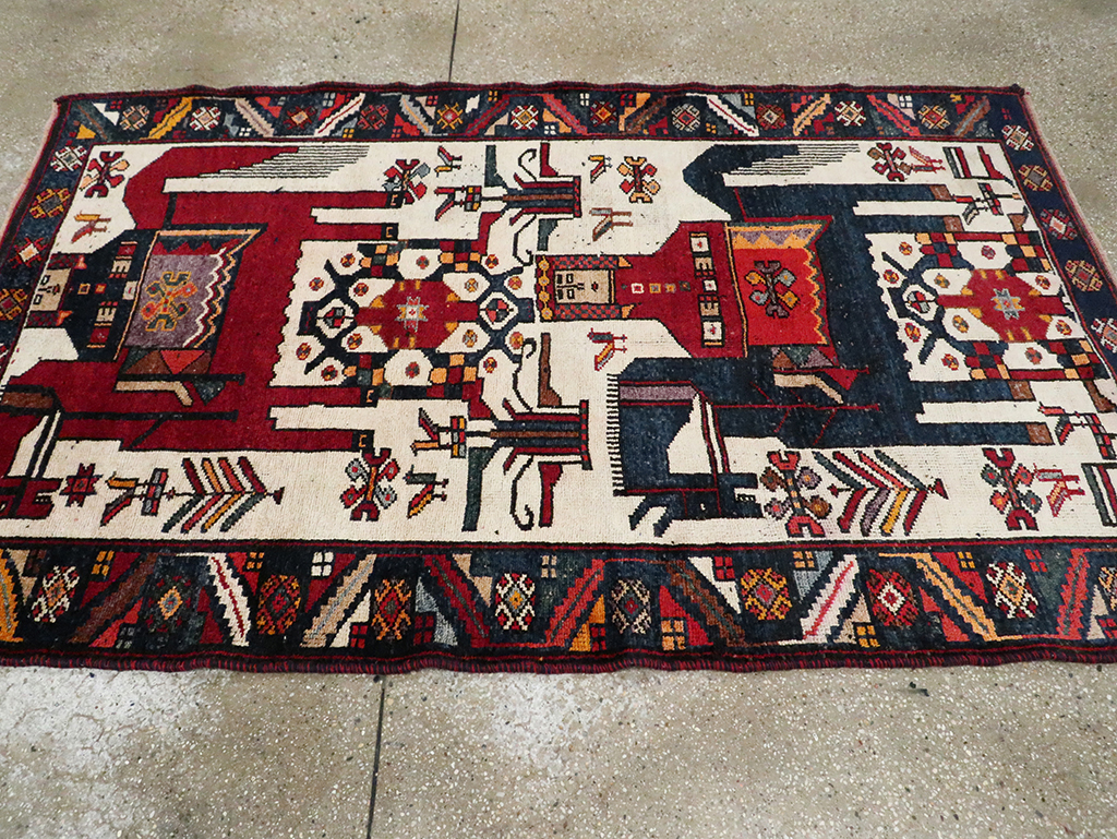Vintage Persian Pictorial Bakhtiari Accent Rug, No.29173 - Galerie Shabab
