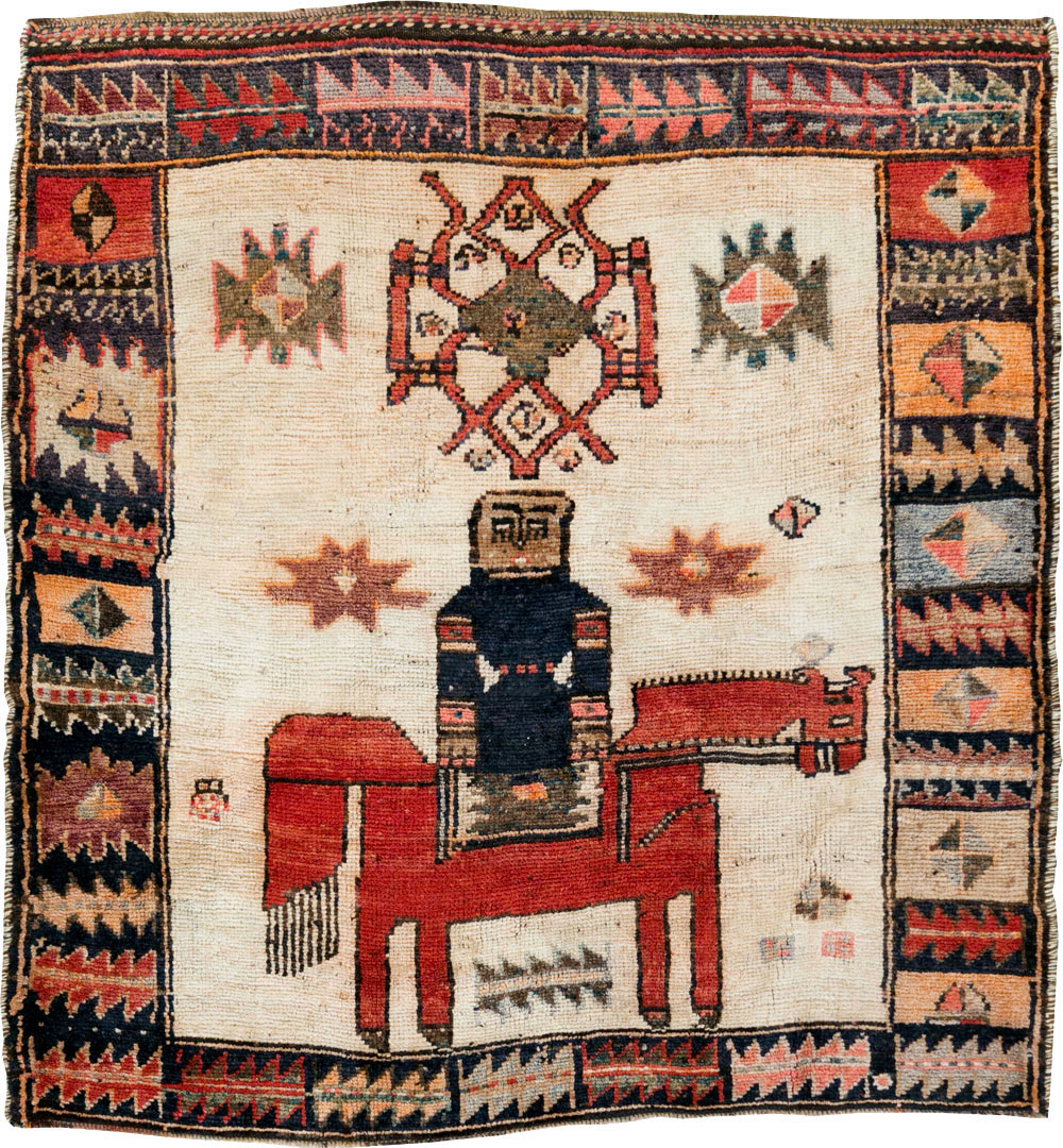 Vintage Persian Pictorial Bakhtiari Rug, No.29175 - Galerie Shabab