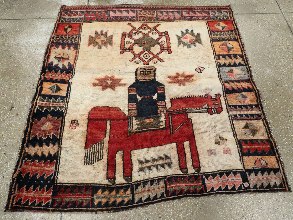 Vintage Persian Pictorial Bakhtiari Rug, No.29175 - Galerie Shabab