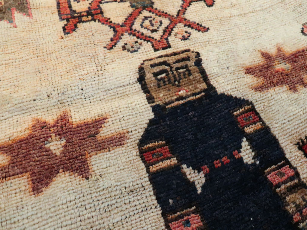 Vintage Persian Pictorial Bakhtiari Rug, No.29175 - Galerie Shabab
