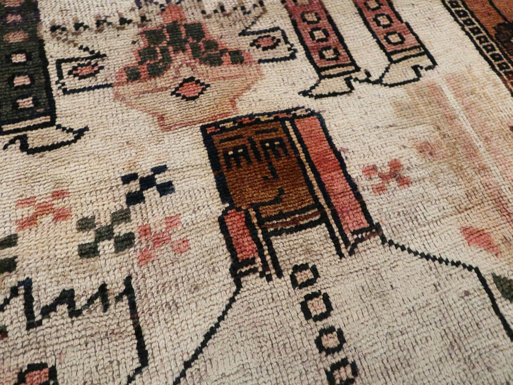 Vintage Persian Pictorial Bakhtiari Rug, No.29180 - Galerie Shabab