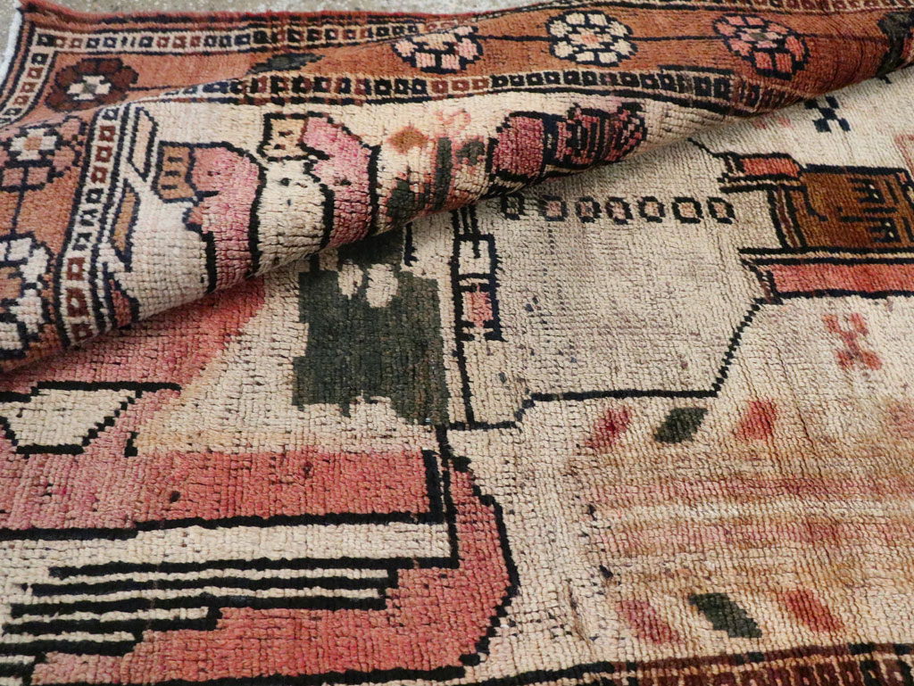 Vintage Persian Pictorial Bakhtiari Rug, No.29180 - Galerie Shabab