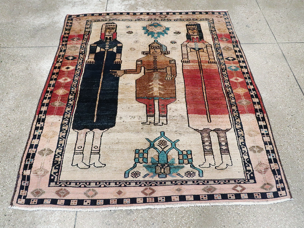 Tribal Persian Pictorial Bakhtiari Square Accent Rug, No.29182 - Galerie Shabab