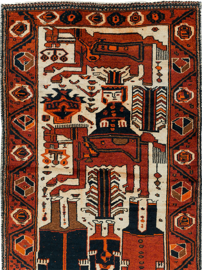 Vintage Persian Bakhtiari Pictorial Runner, No.29185 - Galerie Shabab