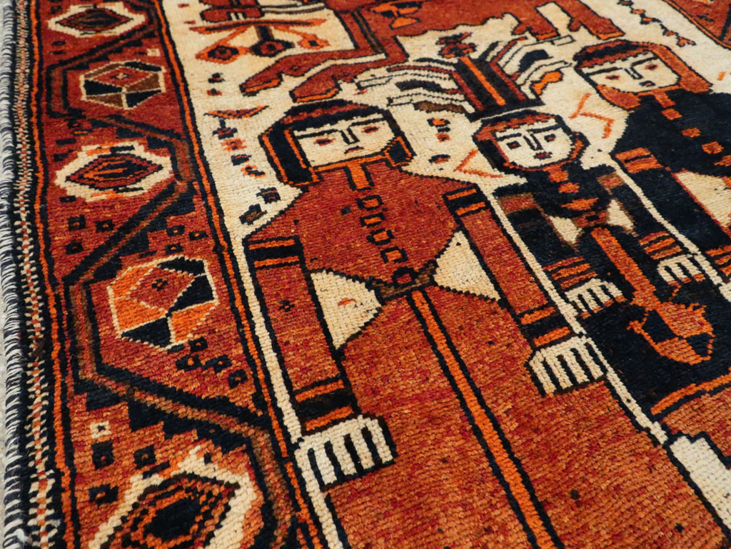 Vintage Persian Bakhtiari Pictorial Runner, No.29185 - Galerie Shabab