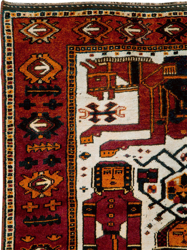 Vintage Persian Bakhtiari Pictorial Accent Rug, No.29186 - Galerie Shabab