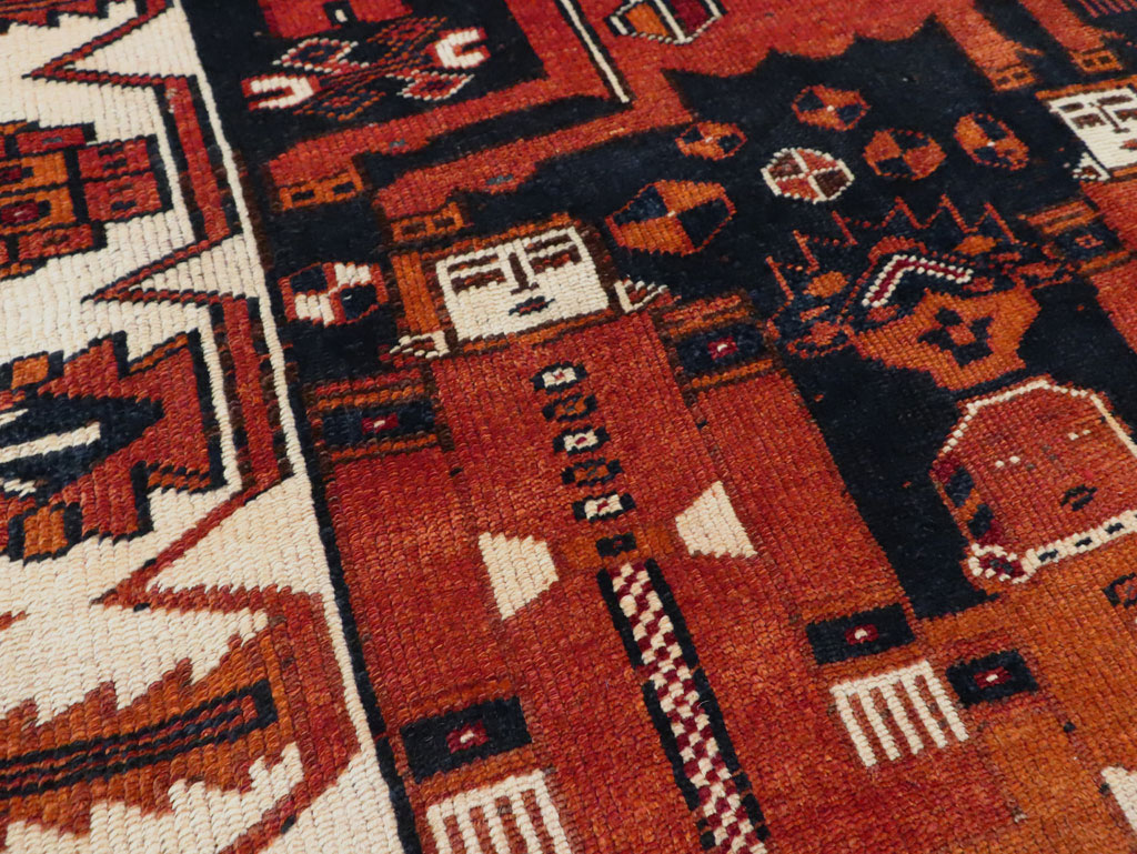 Vintage Persian Pictorial Bakhtiari Rug, No.29187 - Galerie Shabab