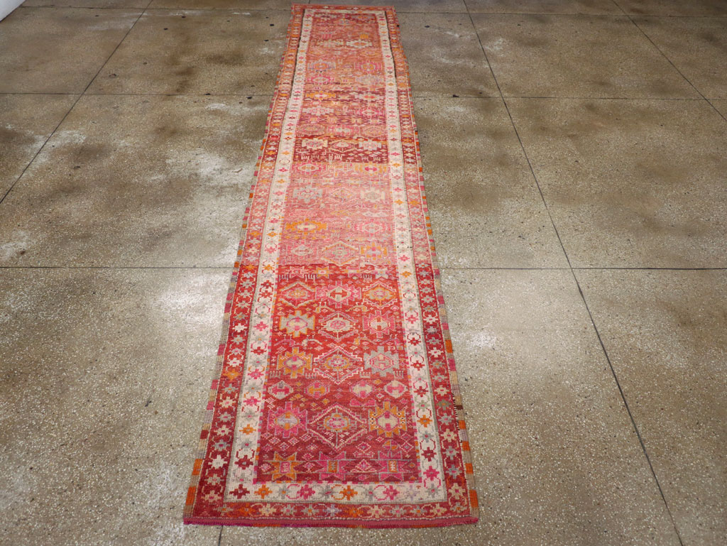 Vintage Turkish Anatolian Runner, No.29189 - Galerie Shabab
