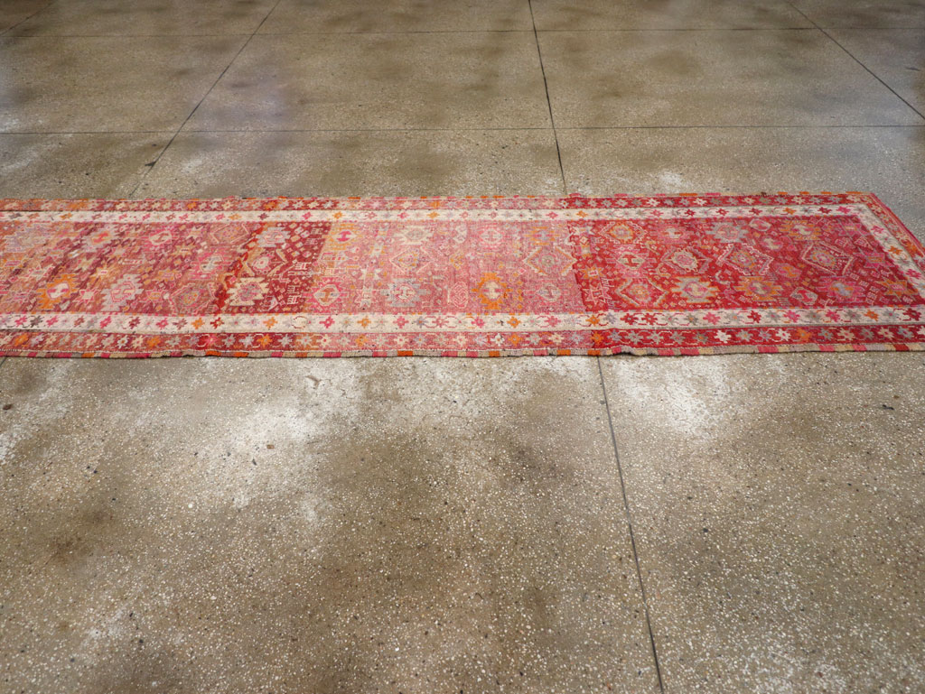 Vintage Turkish Anatolian Runner, No.29189 - Galerie Shabab