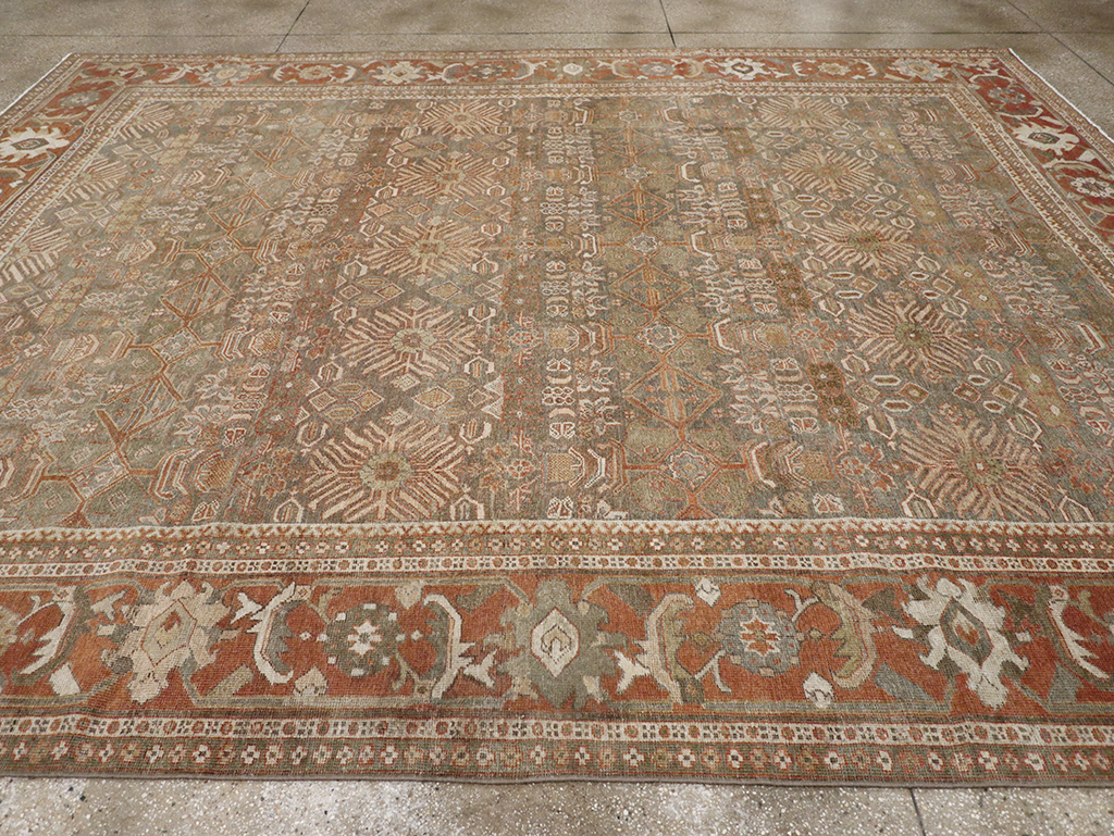 Antique Persian Mahal Room Size Carpet, No.29195 - Galerie Shabab