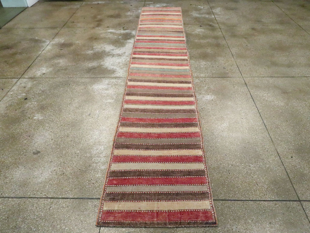 Vintage Turkish Anatolian Long Runner, No.29218 - Galerie Shabab