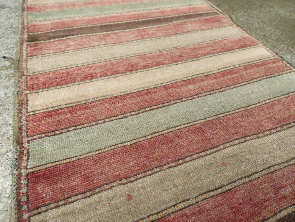 Vintage Turkish Anatolian Long Runner, No.29219 - Galerie Shabab