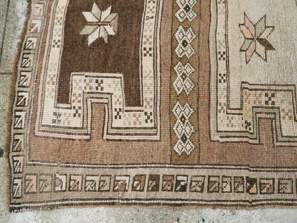 Vintage Anatolian Gallery Carpet, No.29221 - Galerie Shabab