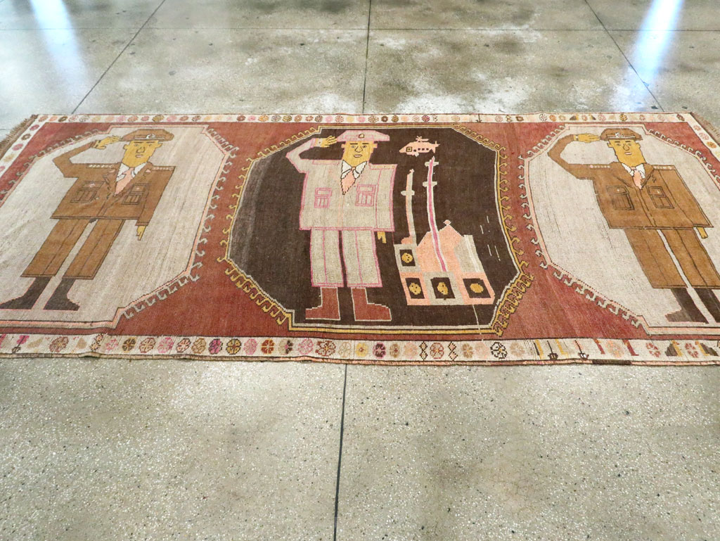 Vintage Turkish Anatolian Pictorial Gallery Rug, No.29222 - Galerie Shabab