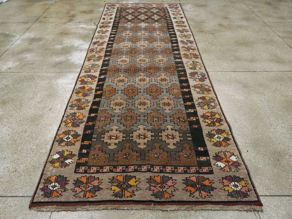 Vintage Turkish Anatolian Wide Gallery Runner, No.29223 - Galerie Shabab