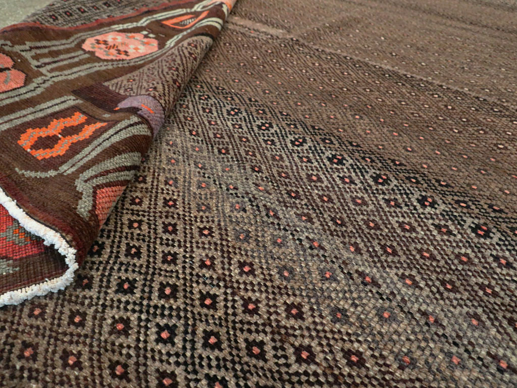 Vintage Turkish Anatolian Room Size Carpet, No.29225 - Galerie Shabab