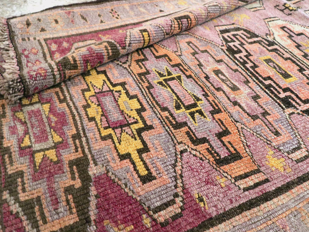 Vintage Turkish Anatolian Runner, No.29228 - Galerie Shabab