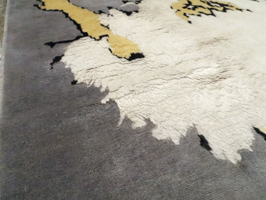 Contemporary Turkish Pictorial Accent Rug, No.29235 - Galerie Shabab