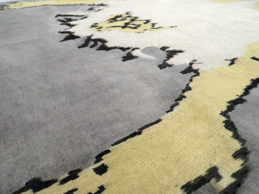 Contemporary Turkish Pictorial Accent Rug, No.29235 - Galerie Shabab