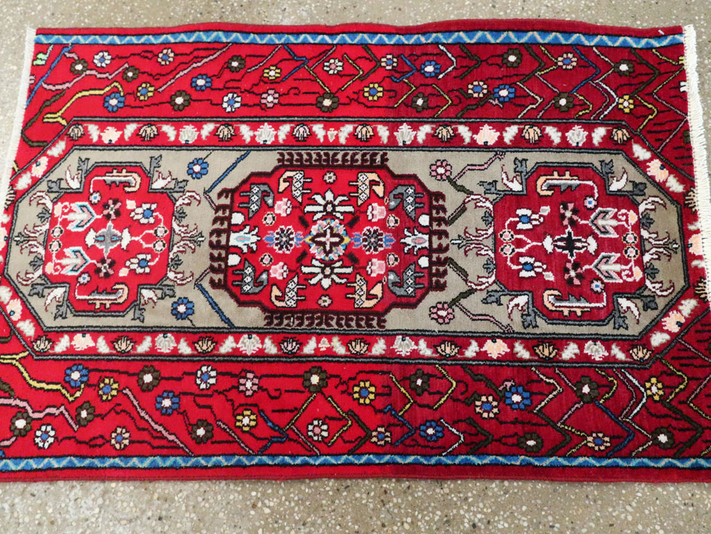 Vintage Persian Tabriz Throw Rug (Pair: 2 of 2), No.29241 - Galerie Shabab