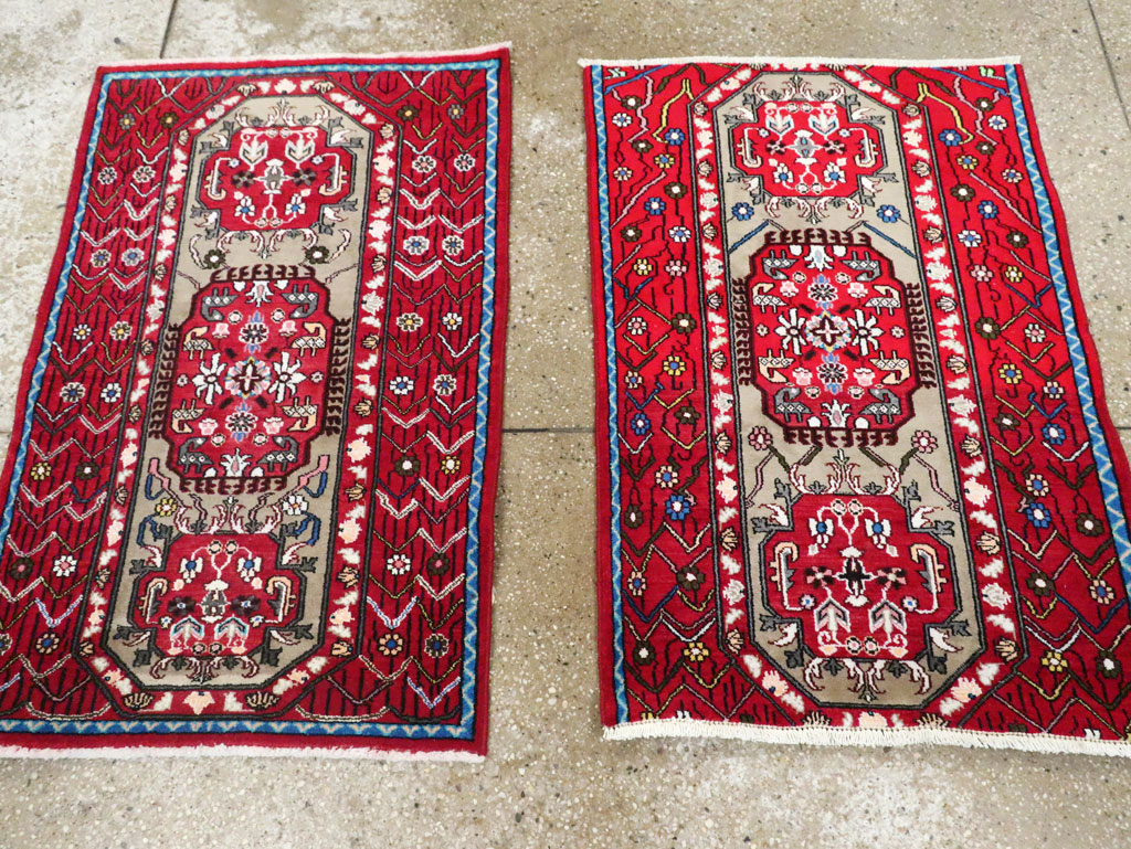 Vintage Persian Tabriz Throw Rug (Pair: 2 of 2), No.29241 - Galerie Shabab