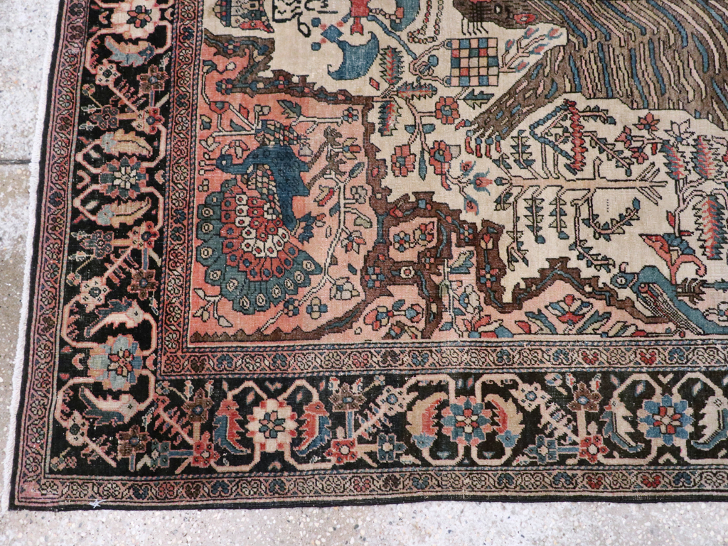 Antique Sarouk Farahan Pictorial Rug, No.29250 - Galerie Shabab