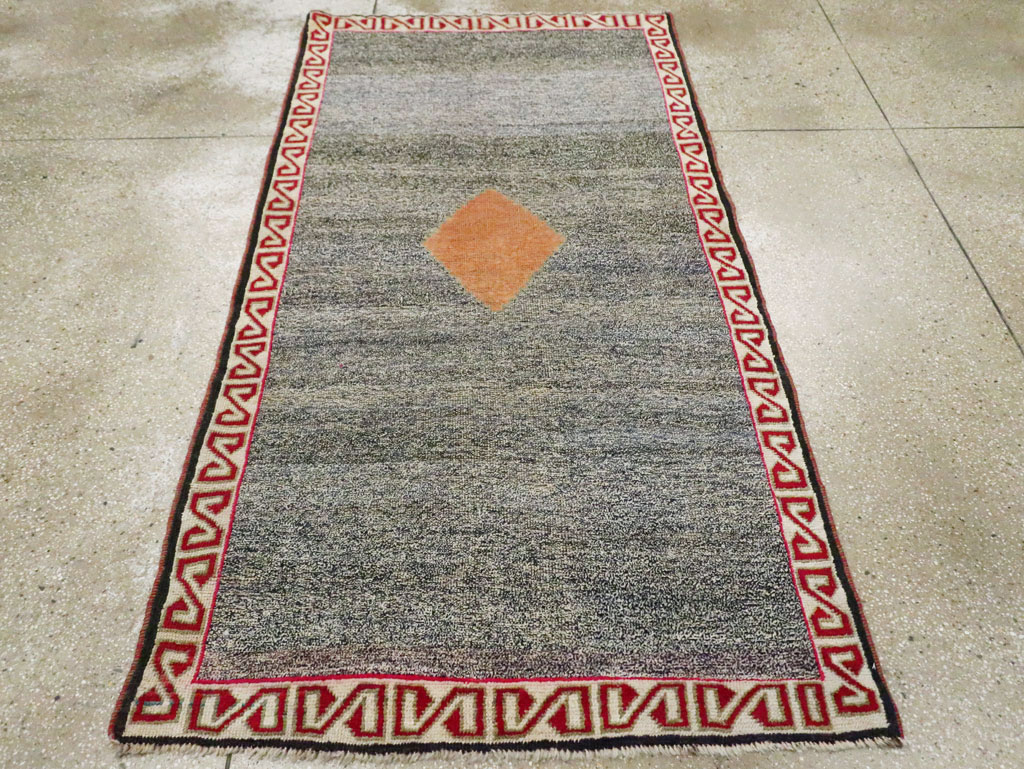 Vintage Persian Gabbeh Rug, No.29261 - Galerie Shabab