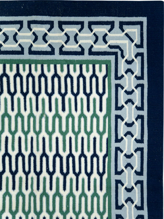 Contemporary Indian Flatweave Dhurrie Room Size Carpet, No.29267 - Galerie Shabab