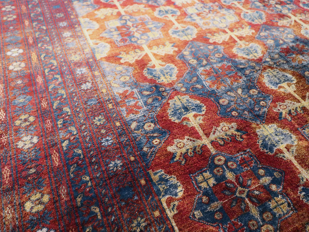 Vintage Central Asian Silk Turkoman Tribal Accent Rug, No.29268 - Galerie Shabab