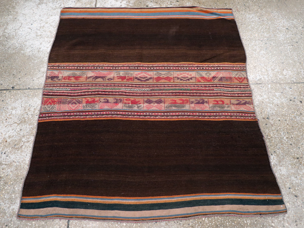 Vintage Perisan Square Kilim, No.29282 - Galerie Shabab