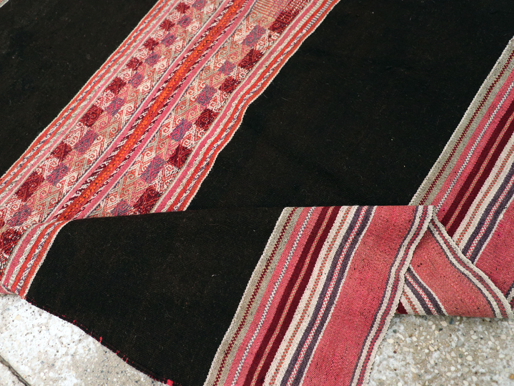 Vintage Persian Kilim, No.29283 - Galerie Shabab