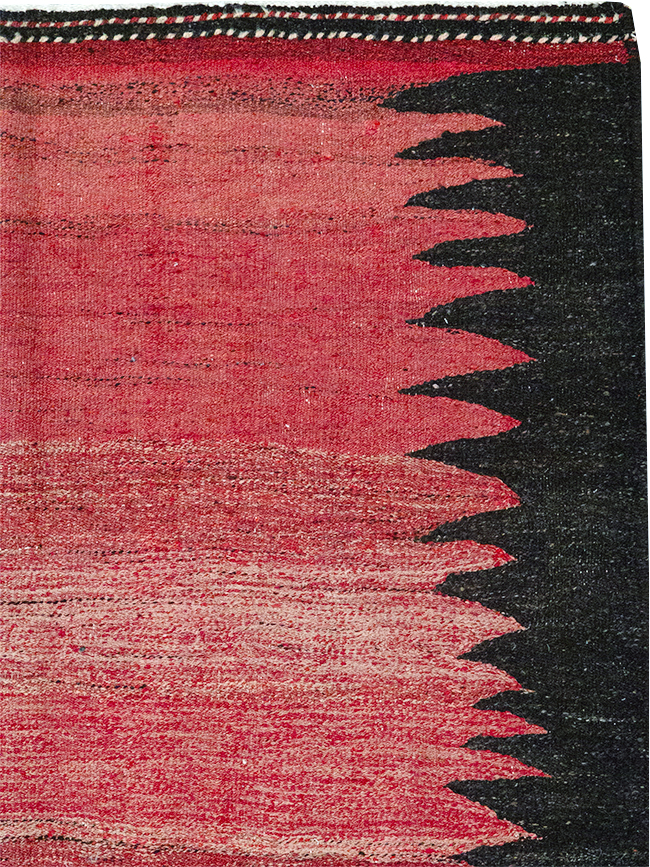 Vintage Persian Flatweave Kilim Accent Rug, No.29285 - Galerie Shabab