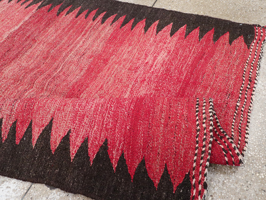 Vintage Persian Flatweave Kilim Accent Rug, No.29285 - Galerie Shabab