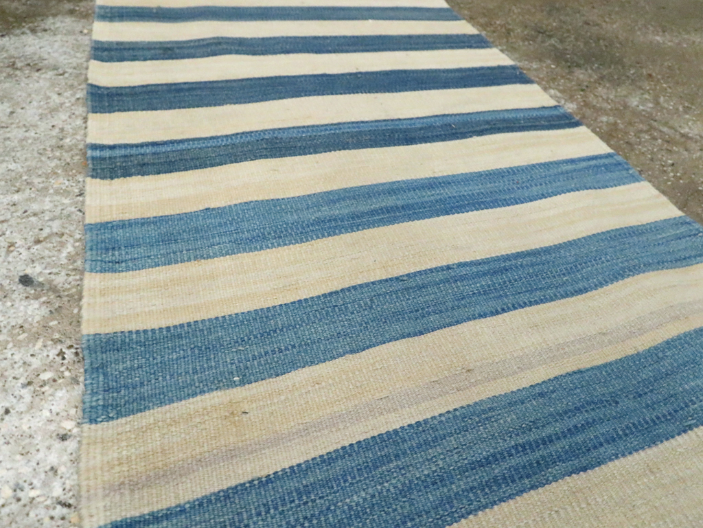 Vintage Persian Flatweave Kilim Runner, No.29286 - Galerie Shabab