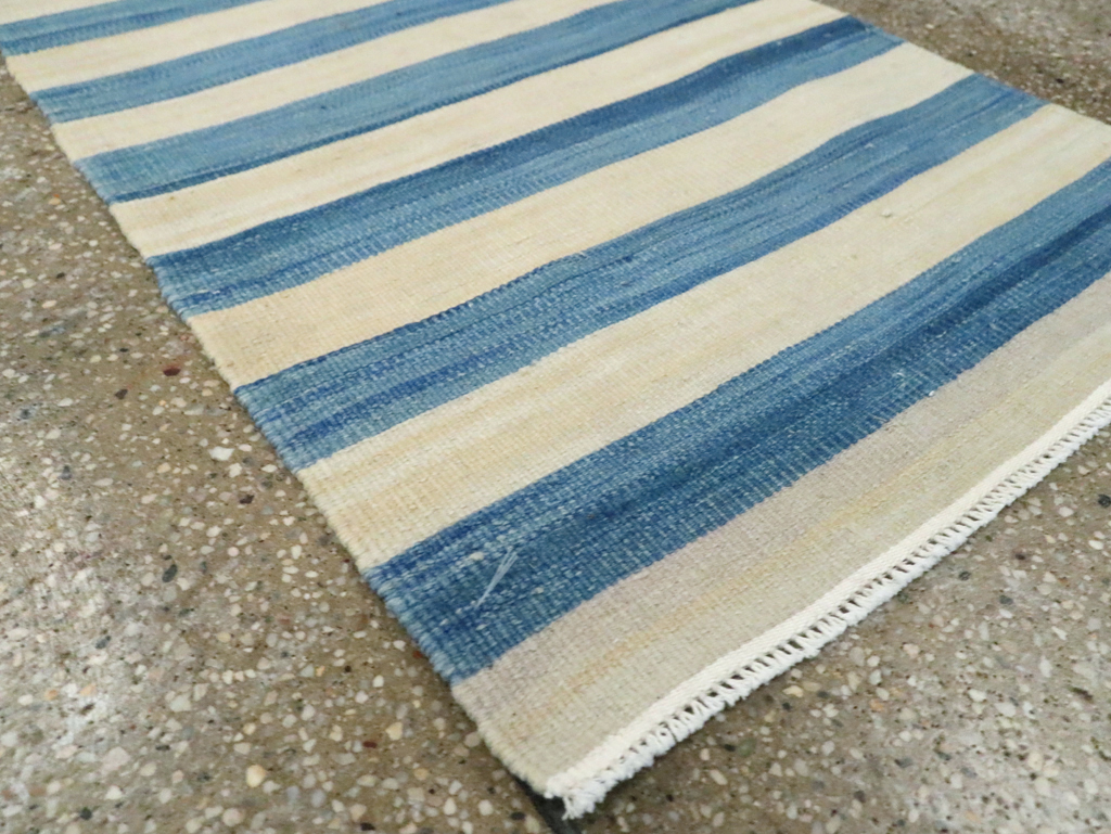 Vintage Persian Flatweave Kilim Runner, No.29286 - Galerie Shabab