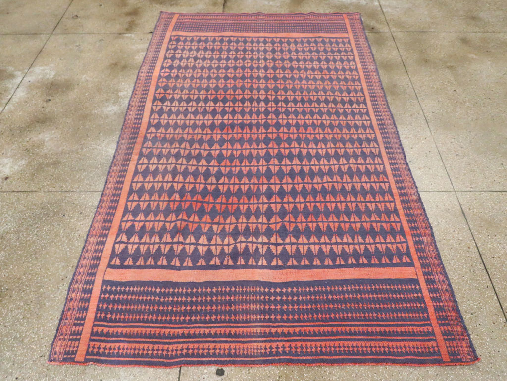 Vintage Persian Flatweave Kilim Accent Rug, No.29287 - Galerie Shabab