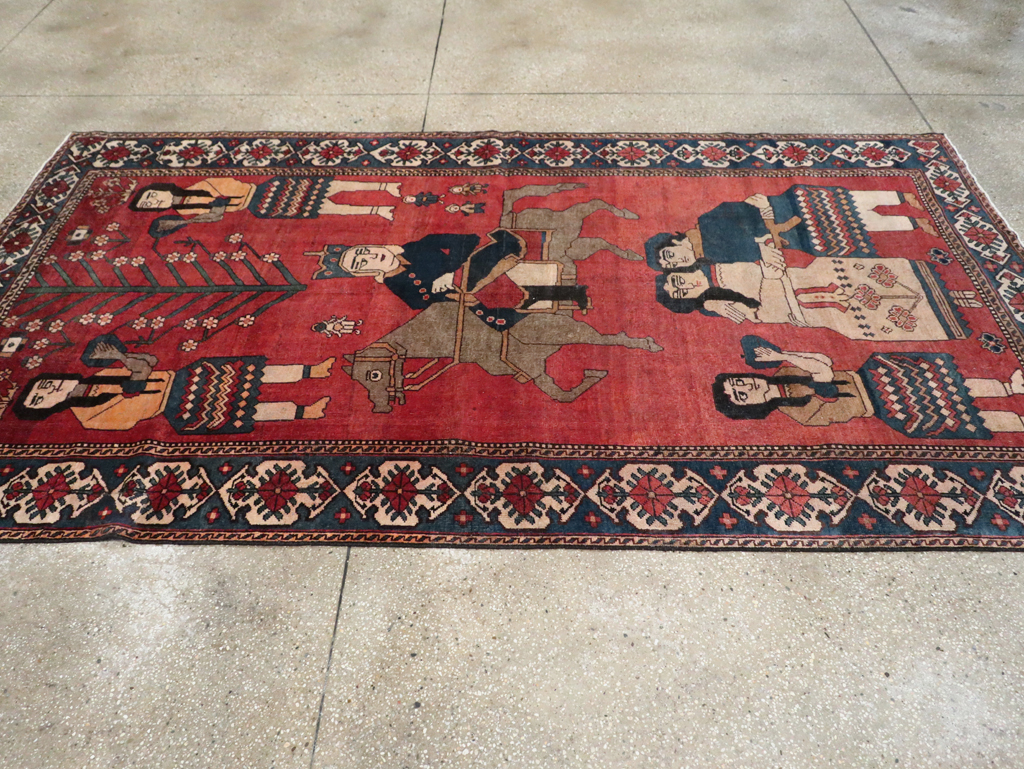 Vintage Persian Pictorial Bakhtiari Accent Rug, No.29295 - Galerie Shabab