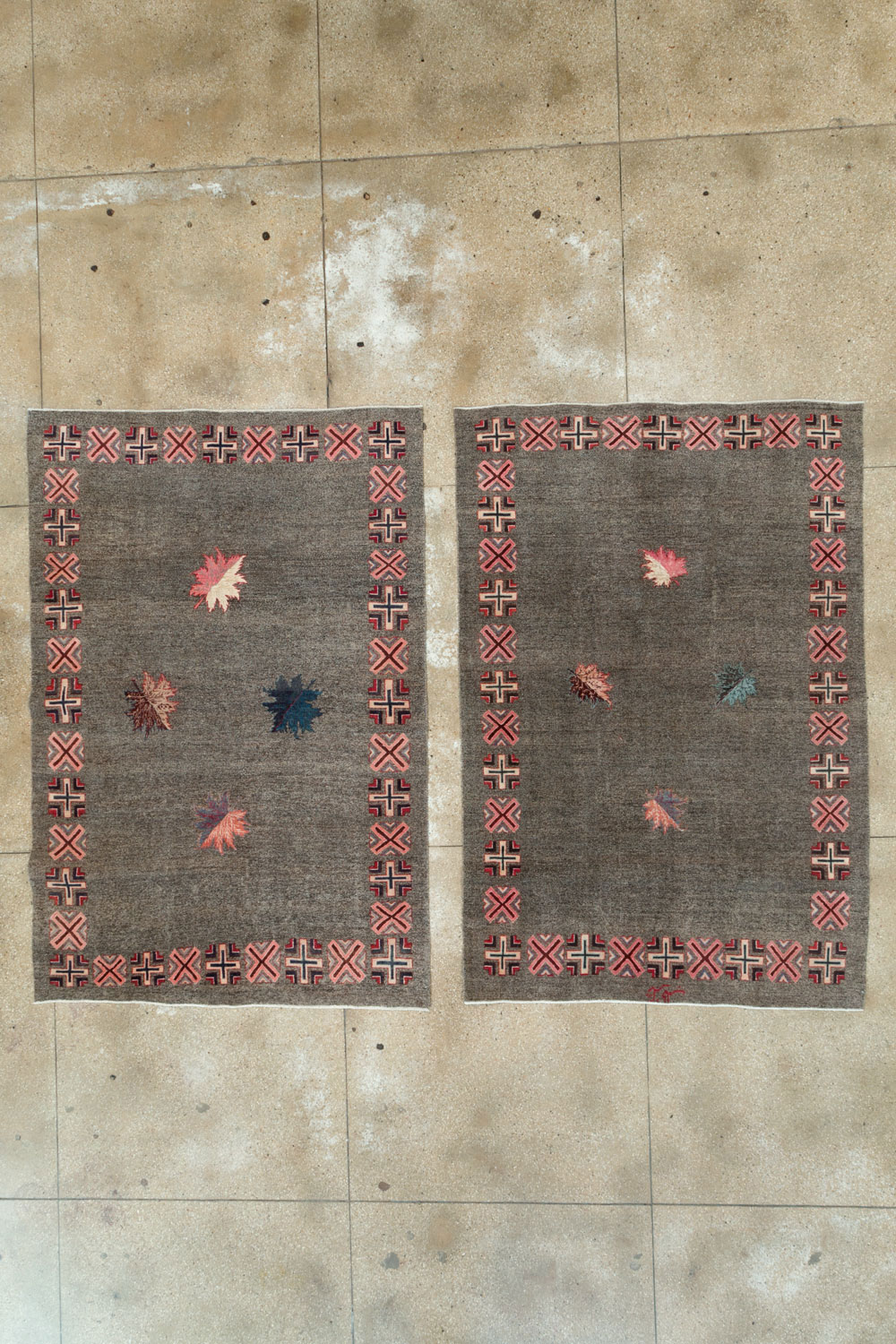 Vintage Persian Art Deco Mashad Accent Rug (Pair: 1 of 2), No.29297 - Galerie Shabab