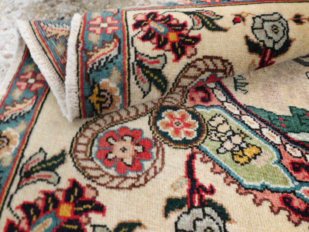 Vintage Persian Tabriz Pictorial Rug, No.29303 - Galerie Shabab