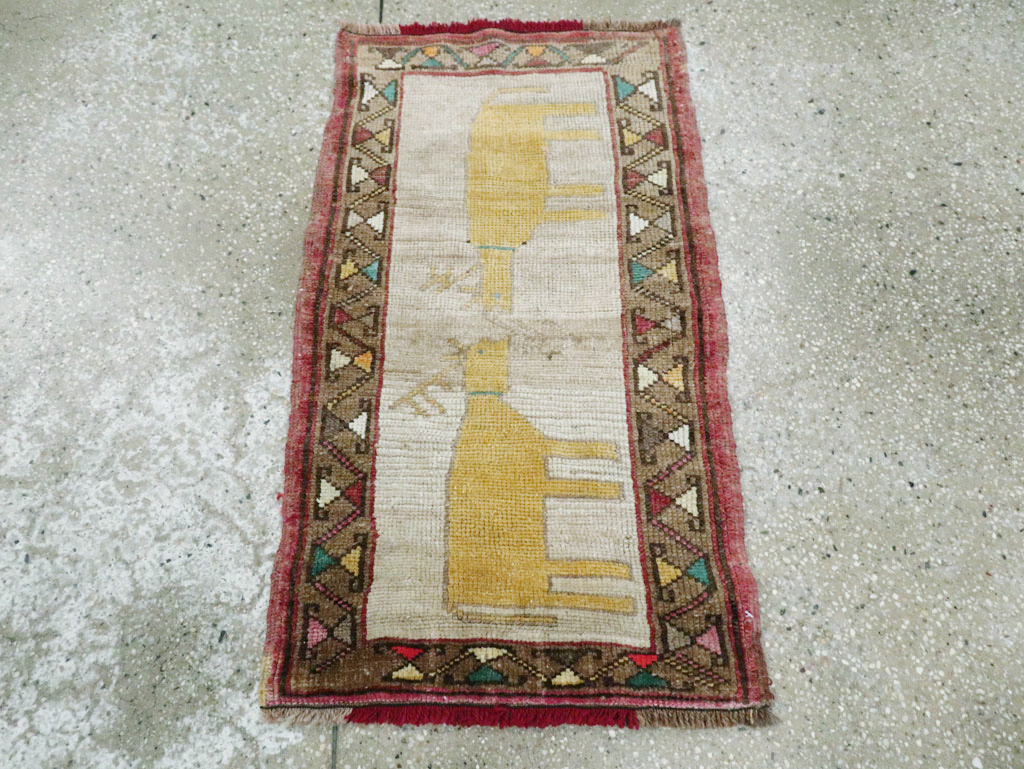 Vintage Anatolian Pictorial Rug, No.29316 - Galerie Shabab