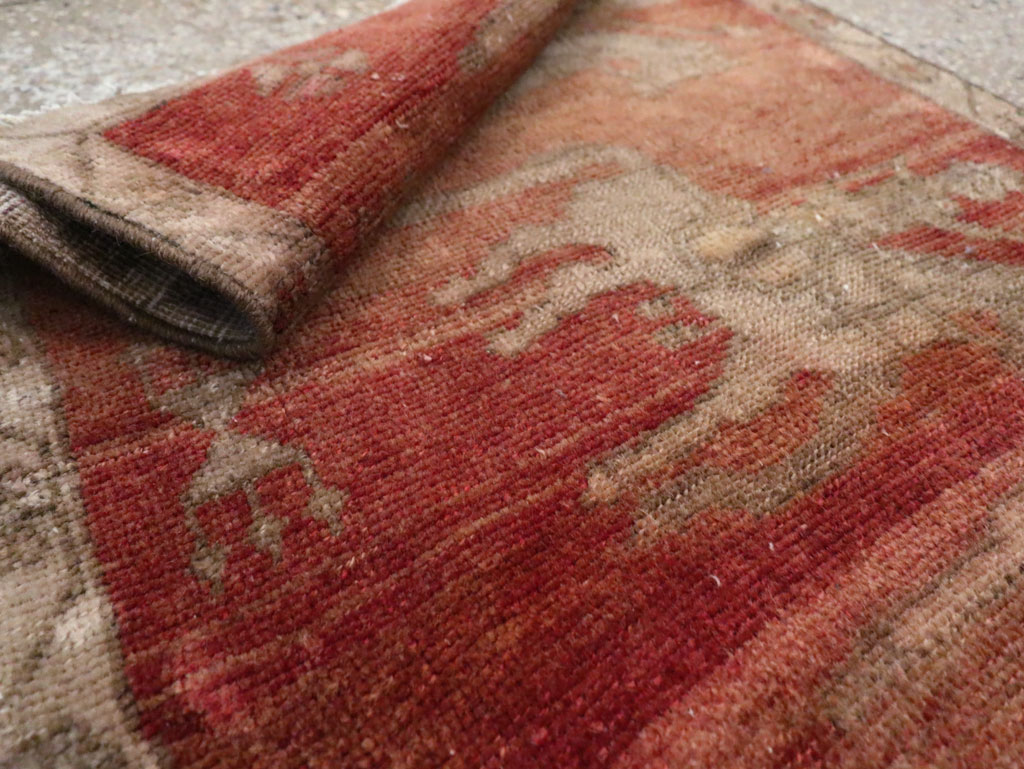 Vintage Turkish Anatolian Pictorial Throw Rug, No.29317 - Galerie Shabab