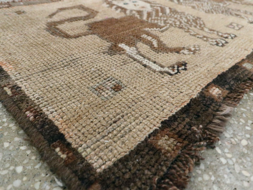 Vintage Turkish Anatolian Pictorial Throw Rug (Pair: 2 of 2), No.29318 - Galerie Shabab