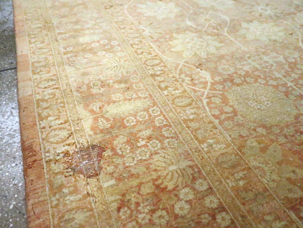 Vintage Persian Tabriz Small Room Size Carpet, No.29335 - Galerie Shabab